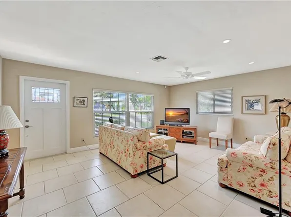 766 109th AVE N, NAPLES, FL 34108