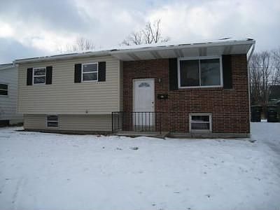1st image of 3389 Bremen St