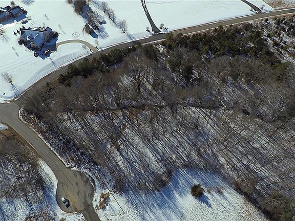 2nd image of 2441 Goodwyn Lake Ct
