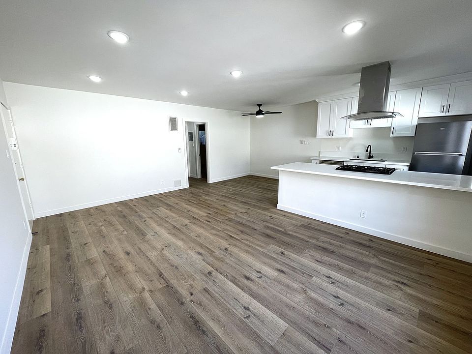1st image of 3755 Mentone Ave APT 6