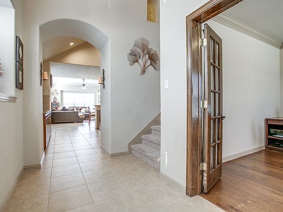 3rd image of 4501 Moonlight Dr