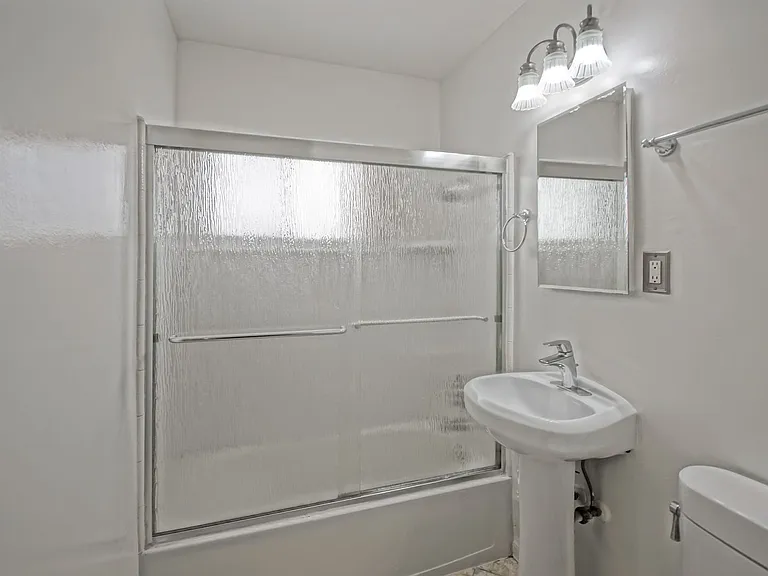 330 Bungalow Dr — Photo 11