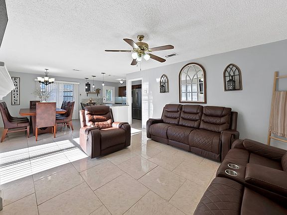 2nd image of 1124 Tyra Ln