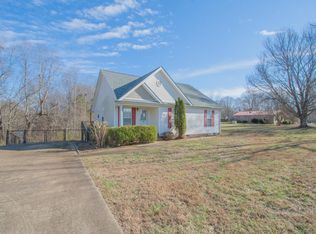 1149 Oak Grove Rd, Goodspring, TN 38460
