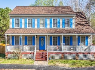 5242 Lockberry Ridge Dr, North Chesterfield, VA 23237