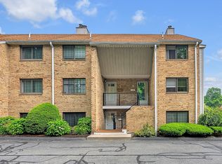 194 Washington St APT M, Canton, MA 02021