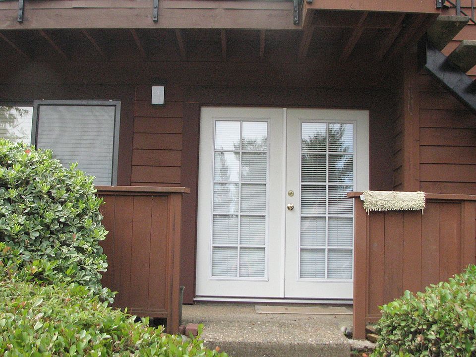 Front Entrance with small deck