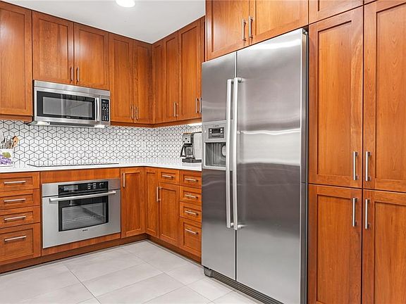 4th image of 100 Exchange St Unit 1302