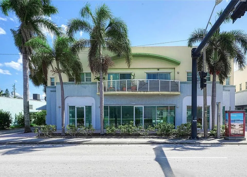 200 E Dania Beach Blvd #208