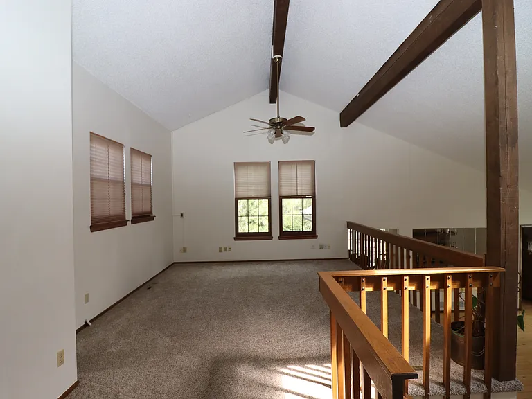 10268 Julian Ct — Photo 21