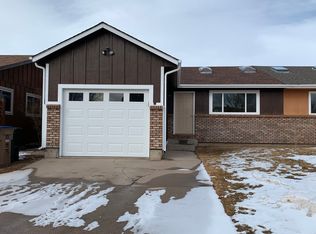 4323 Comanche Dr, Laramie, WY 82072