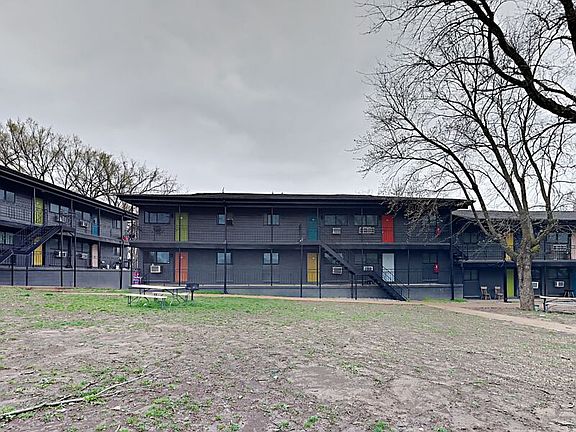 2nd image of 1826 Lebanon Pike APT 30