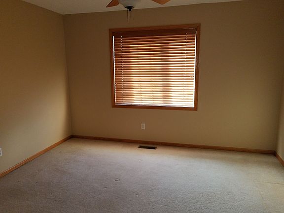 5th image of 11663 Millpond Ave