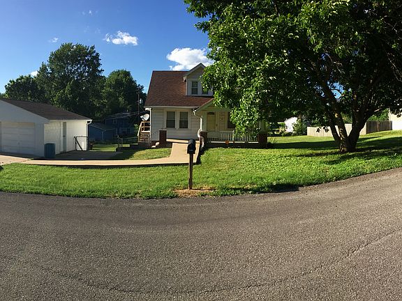 2nd image of 3613 Monterey St