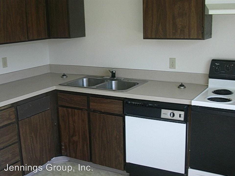 2nd image of 524 S 42nd St APT B
