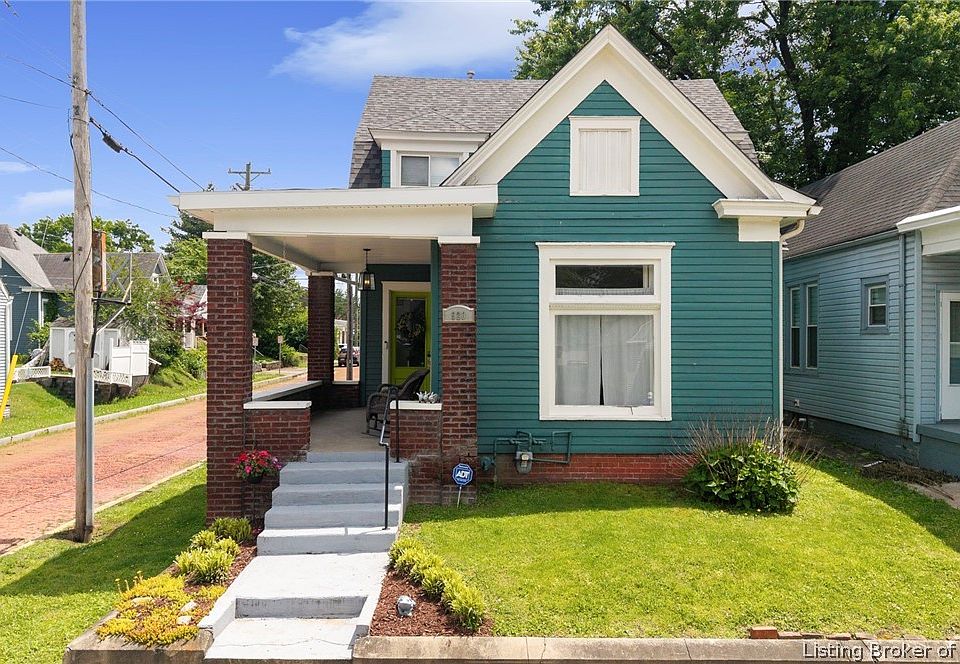 1st image of 520 E Elm Street