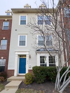 7012 Trek Way, Gainesville, VA, 20155