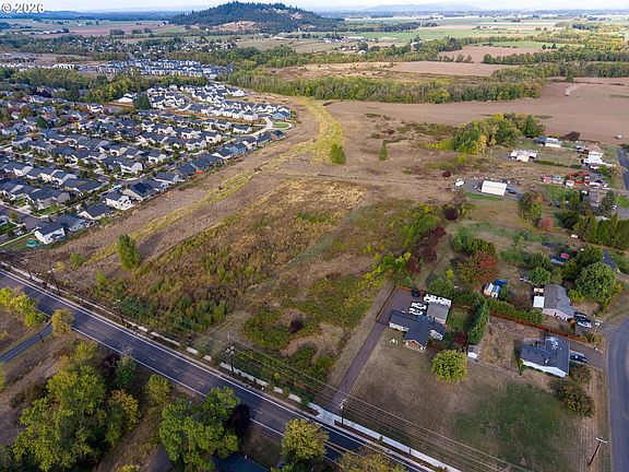 3rd image of Gold Fish Farm Rd