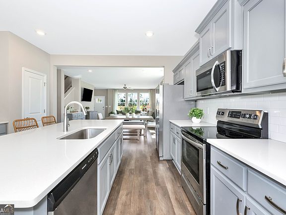 6th image of this home