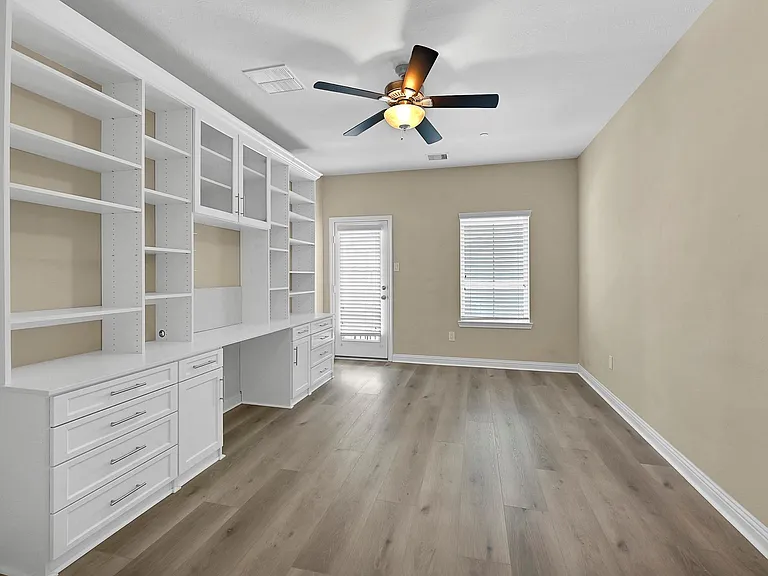 614 Imperial Blvd — Photo 20