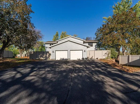 3297 Lower 67th St E, Inver Grove Heights, MN 55076