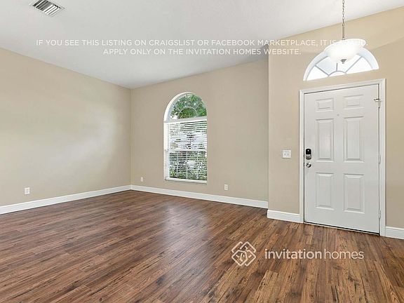 5th image of 621 Sand Ridge Dr