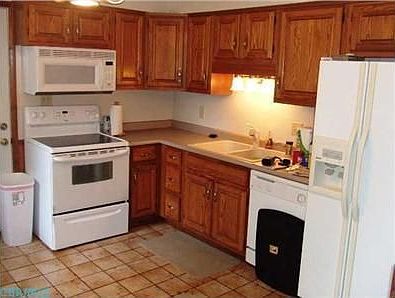 3rd image of 6622 Birch Park Way