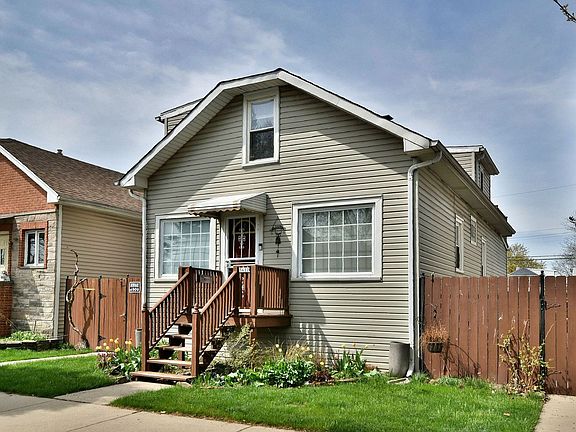 2nd image of 3622 N Olcott Ave