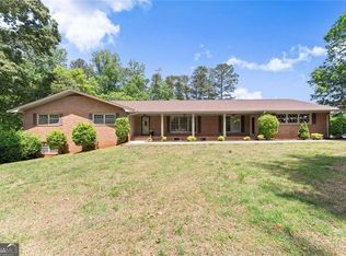 4118 Mountain View Rd, Oakwood, GA 30566