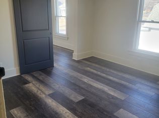 311 N Pearl St #E, Wayne, NE 68787