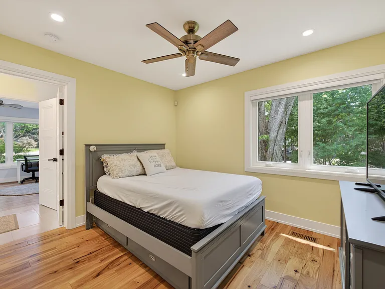 13 Eton Ct — Photo 13