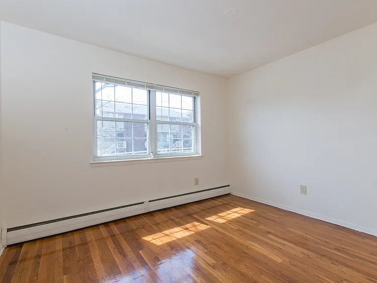 Oak Terrace — Photo 8