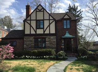 4442 Ellicott St NW, Washington, DC 20016