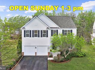 42690 Ravenglass Dr, Ashburn, VA