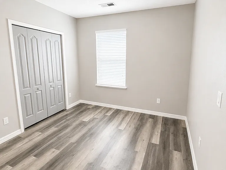 125 Walnut Way — Photo 9