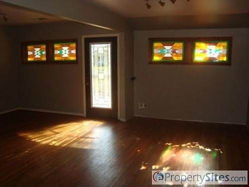 4th image of 922 Gardenia Dr