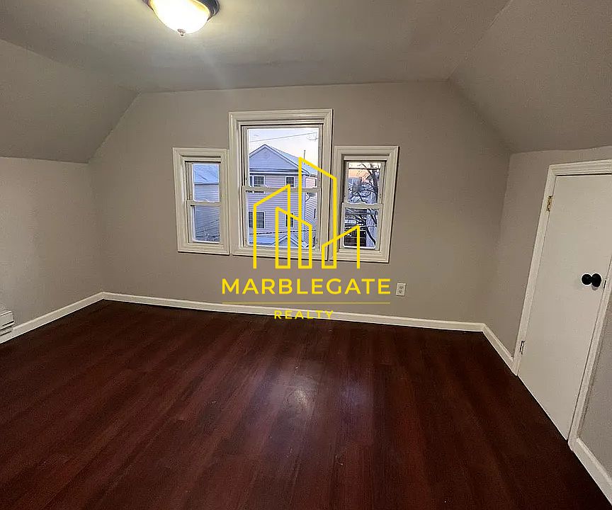2nd image of 46 Parkhurst St #33