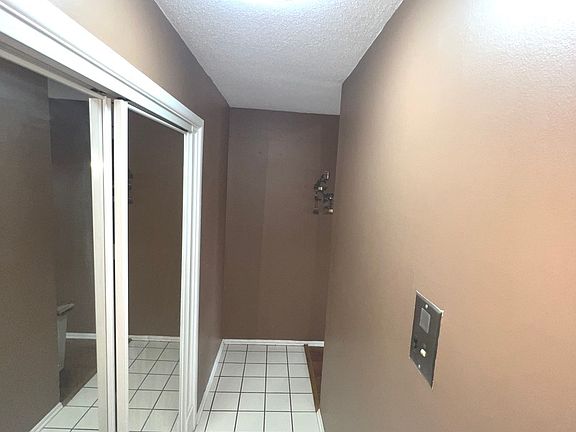 4th image of 1227 S Harlem Ave APT 210