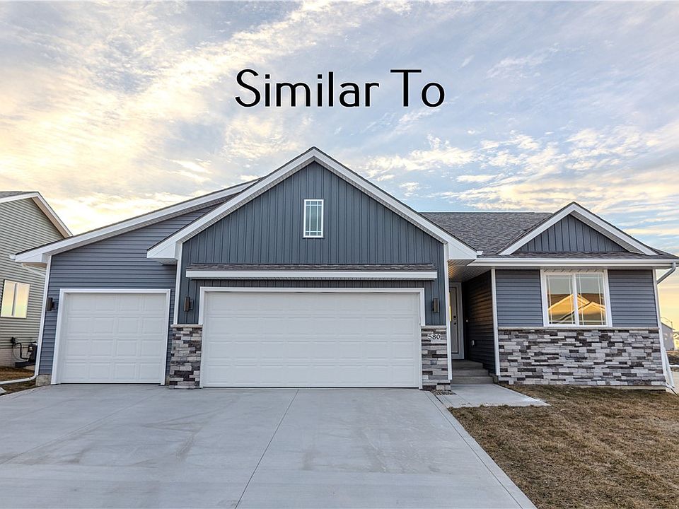 1st image of 210 NW Lavelle Dr
