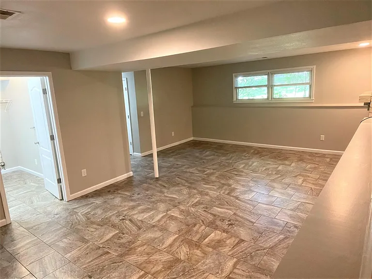 14585 Red Rock Dr — Photo 28