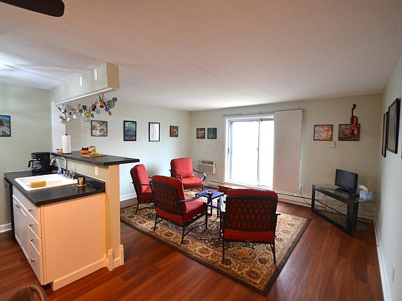 3rd image of 2937 Westbrook Dr APT A-422