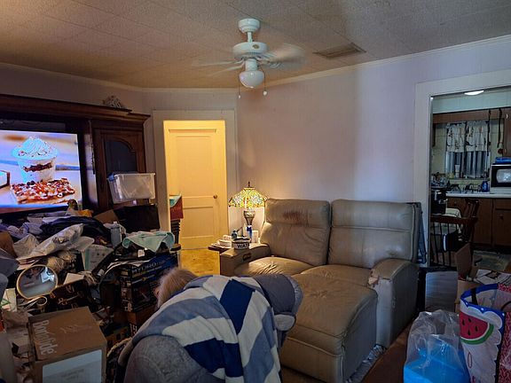 4th image of 1005 Apple Street