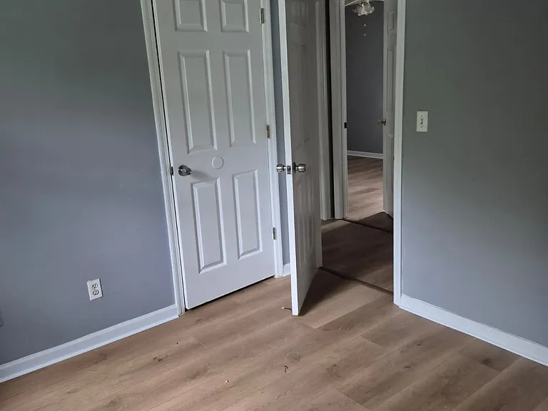 514 Tuten Ave — Photo 8