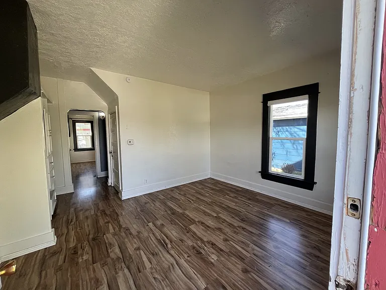 1227 S Michigan Ave #B — Photo 4