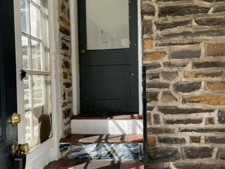 16 Windsor Avenue — Photo 4