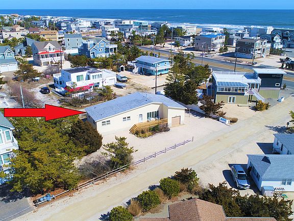 2nd image of 1094 Long Beach Blvd #B