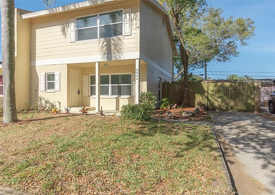 1st image of 2064 Los Lomas Dr