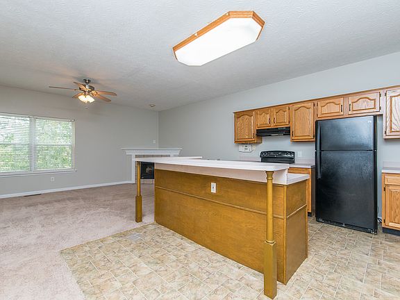 4th image of 709 Danby Dr