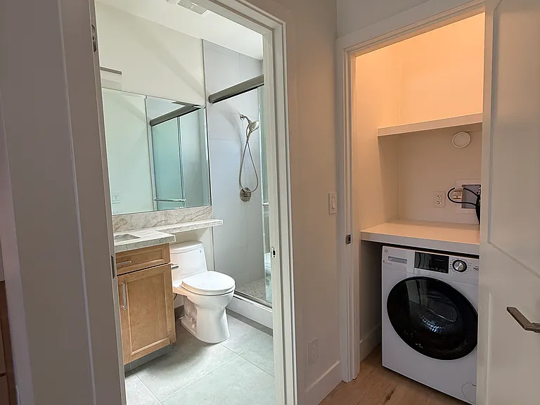 4245 Juneau Cir #B — Photo 8