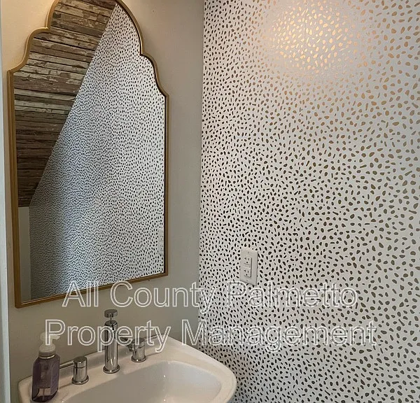 278 Ashley Ave — Photo 15